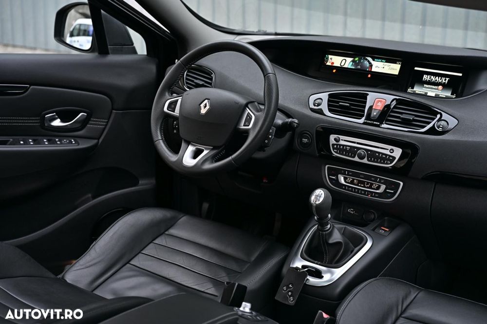 Renault Grand Scenic dCi 130 FAP Start & Stop Bose Edition - 14
