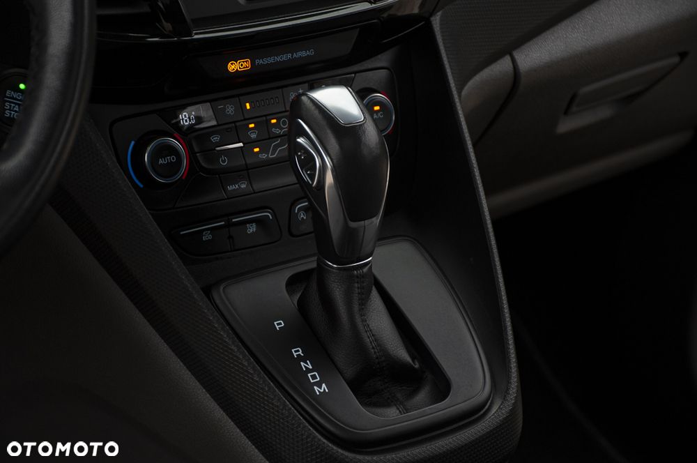 Ford Tourneo Connect Grand - 35