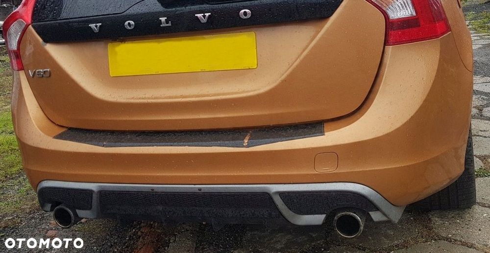 ZDERZAK TYŁ TYLNY VOLVO V60 I 12r R DESIGN - 13