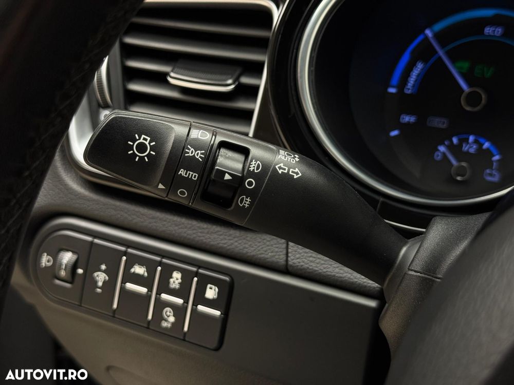 Kia XCeed - 15