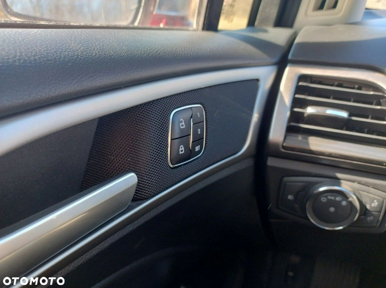 Ford Fusion - 20