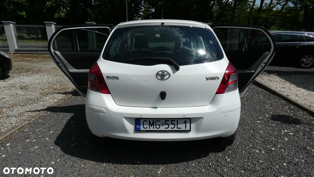 Toyota Yaris 1.33 2010 - 13