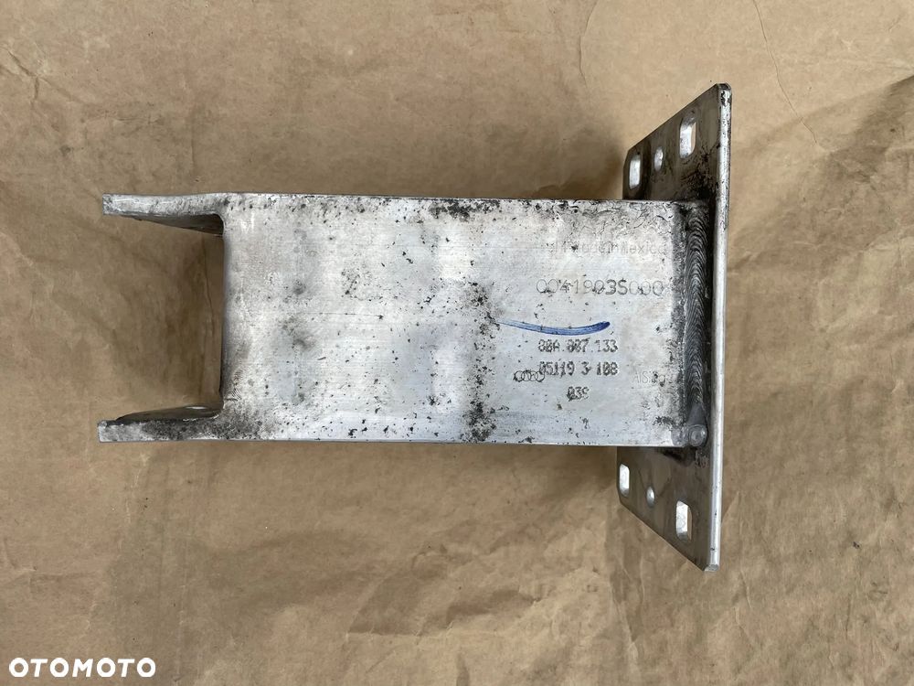 Audi Q5 80A sztyca, wspornik belki zderzaka, lewa - 3