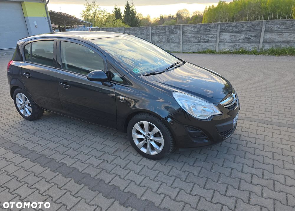 Opel Corsa 1.4 16V Active - 2