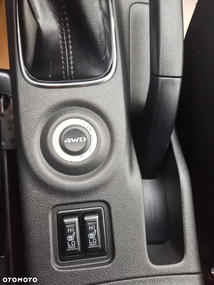 Mitsubishi Outlander 2.2 DI-D 4WD Top - 22