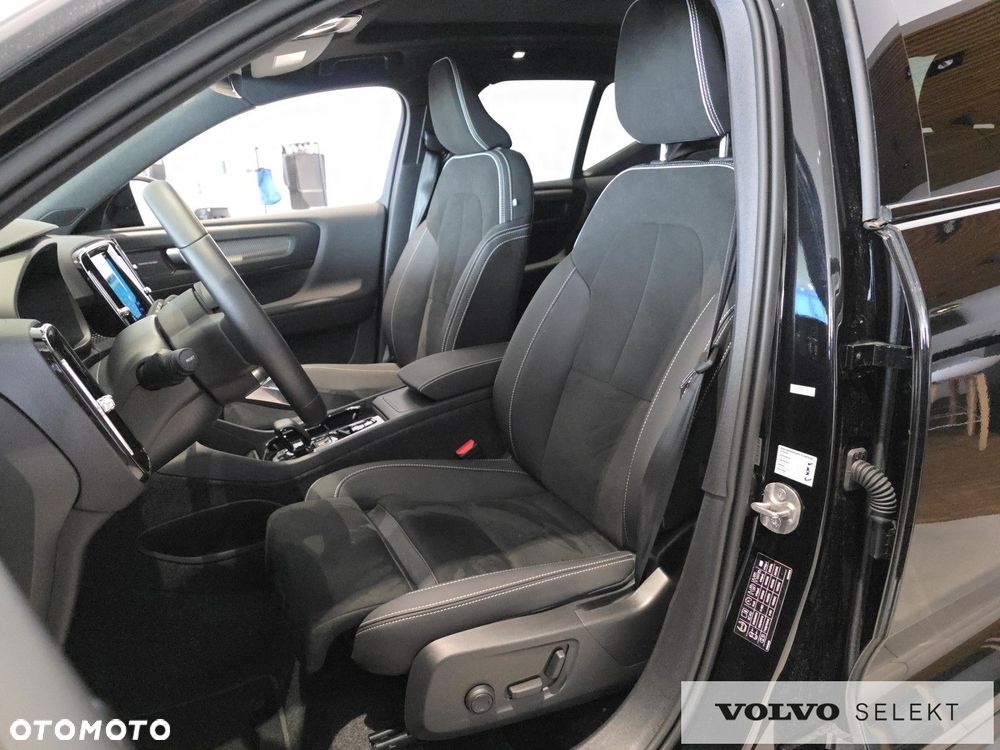 Volvo XC 40 - 29