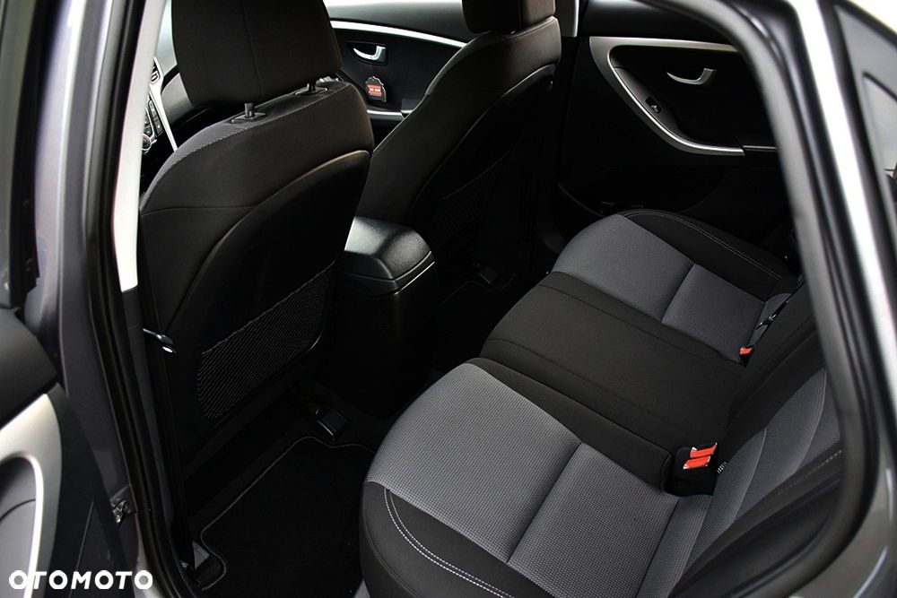 Hyundai i30 1.4 Premium - 8