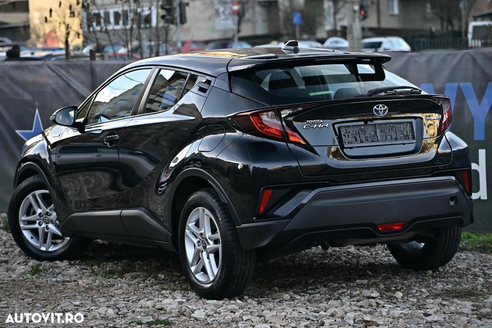 Toyota C-HR Hybrid Flow - 4