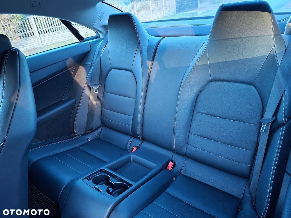 Mercedes-Benz Klasa E 350 CGI BlueEff - 25