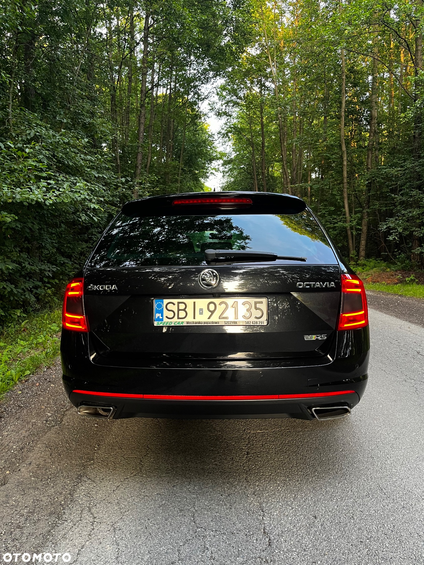 Skoda Octavia Combi 2.0 TDI RS - 16