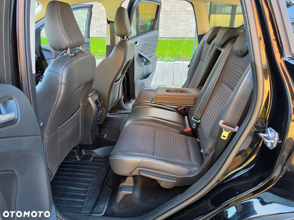 Ford Kuga 2.0 TDCi 4WD Titanium - 25