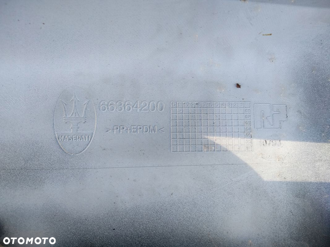 Próg listwa progowa Maseratti 4200 GT M138 - 5