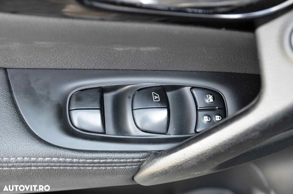 Nissan Qashqai 1.6 DCI TEKNA+ - 14