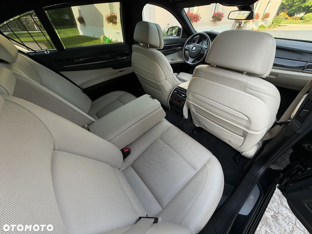 BMW Seria 7 730d xDrive - 18