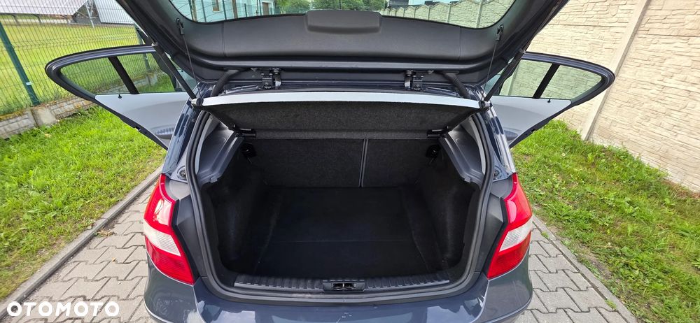 BMW Seria 1 118d DPF - 19