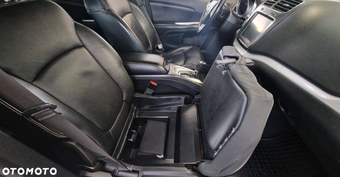 Fiat Freemont 2.0 Multijet Lounge AWD - 12