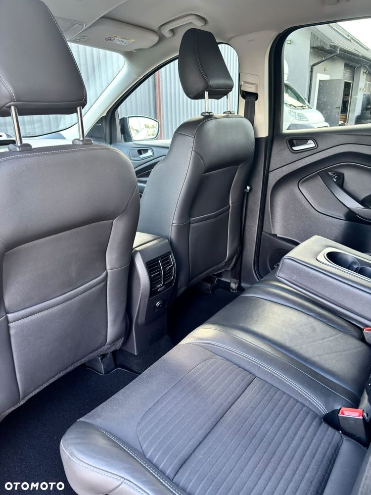 Ford Kuga 2.0 TDCi 4x4 Black & Silver - 22
