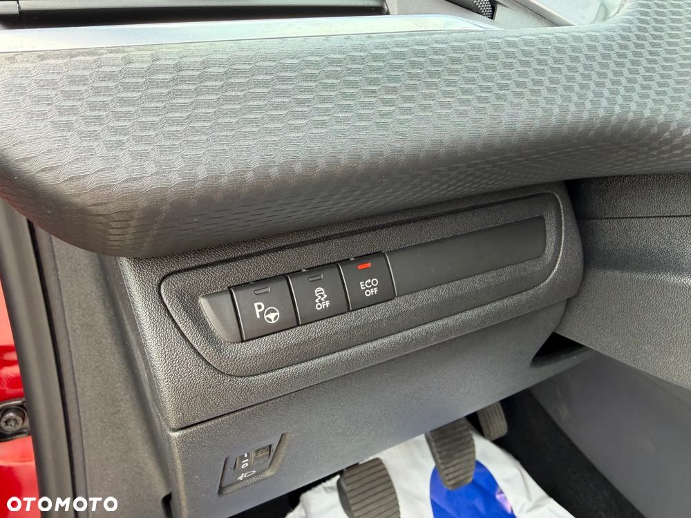 Peugeot 2008 PureTech 110 Stop&Start Allure - 32