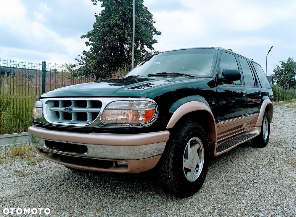 Ford Explorer 4.0 4WD - 37