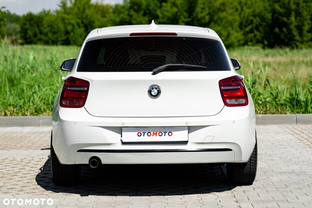 BMW Seria 1 118d Sport Line - 11