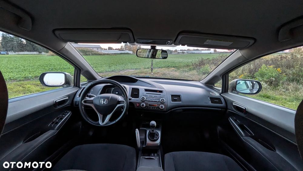 Honda Civic 1.8 Comfort - 23