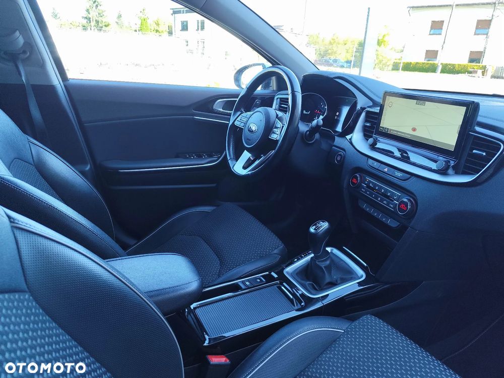 Kia Ceed 1.6 CRDi mHEV Business Line - 5