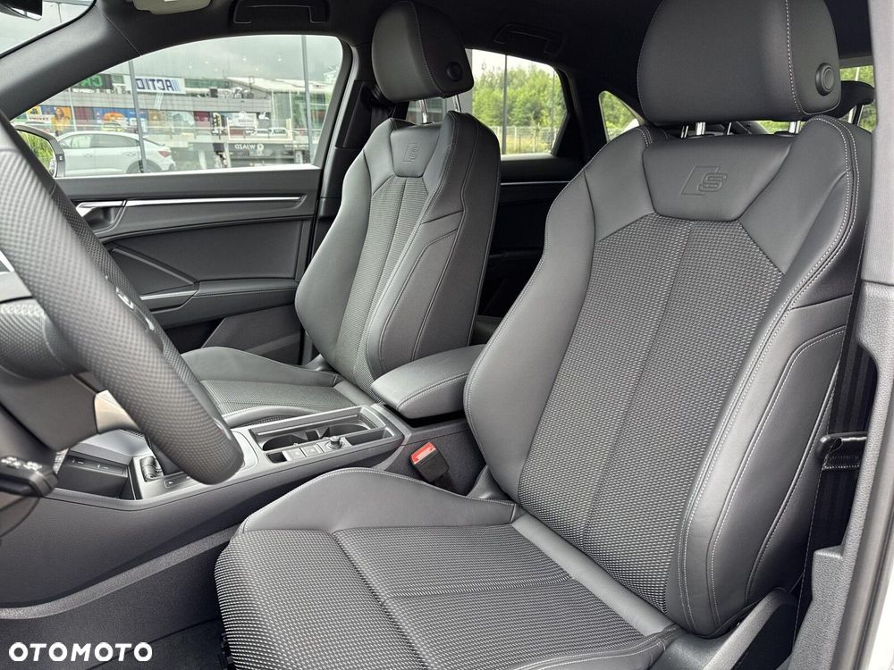 Audi Q3 Sportback - 23