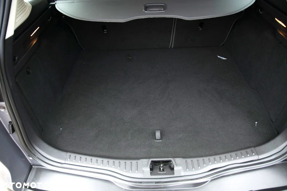 Ford Focus 1.6 Ti-VCT Titanium - 21