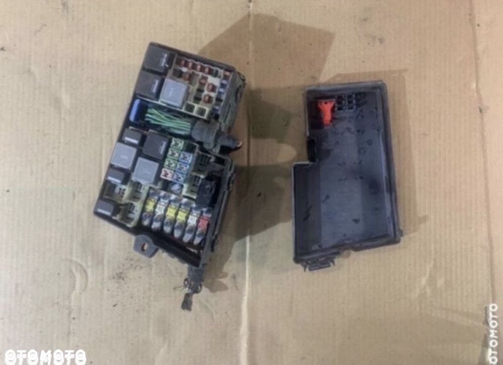 3M5T-14A067 skrzynka bezpieczników Ford focus mk2 c-max - 1