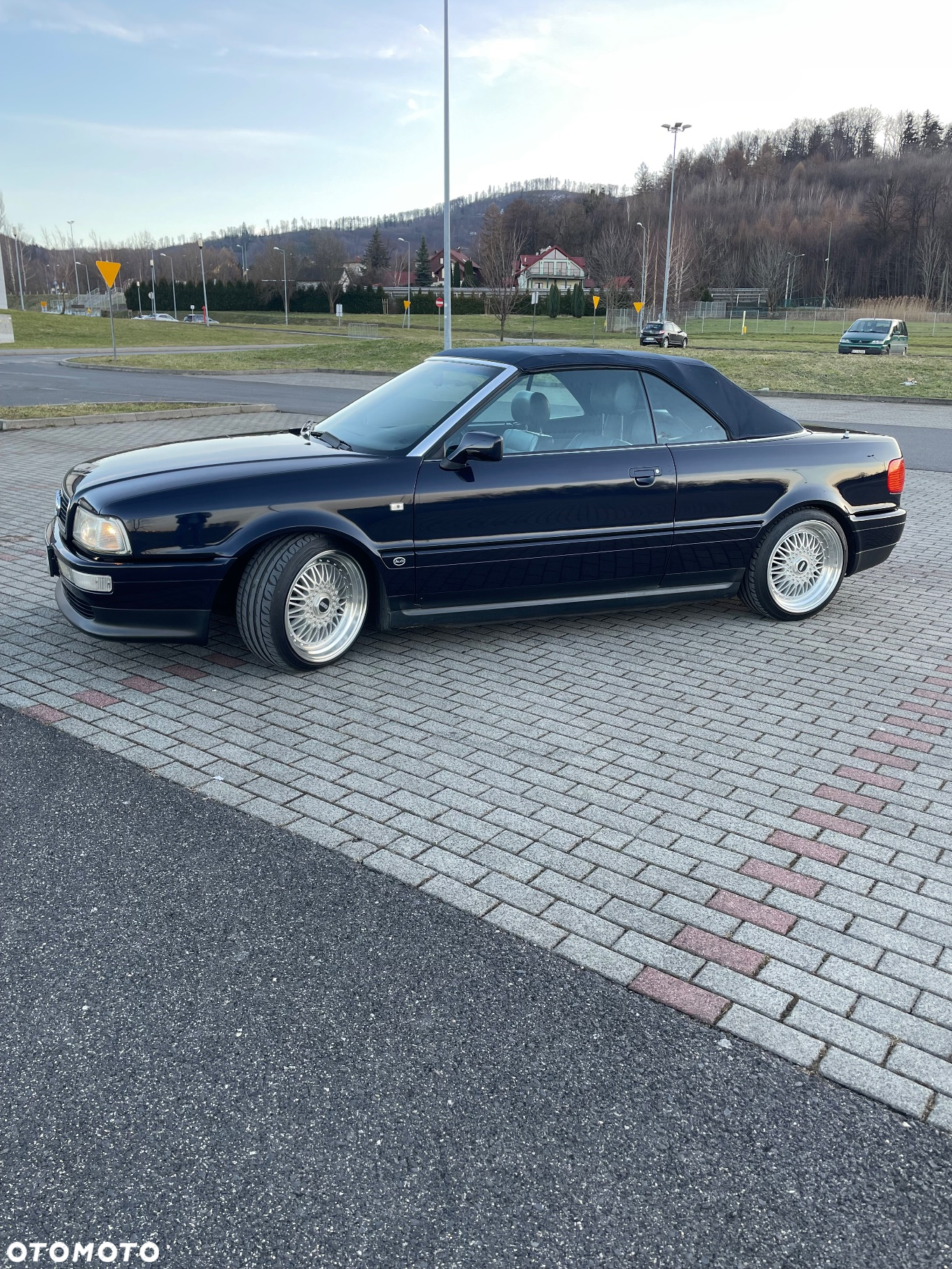 Audi 80 Avant 2.0 E - 2