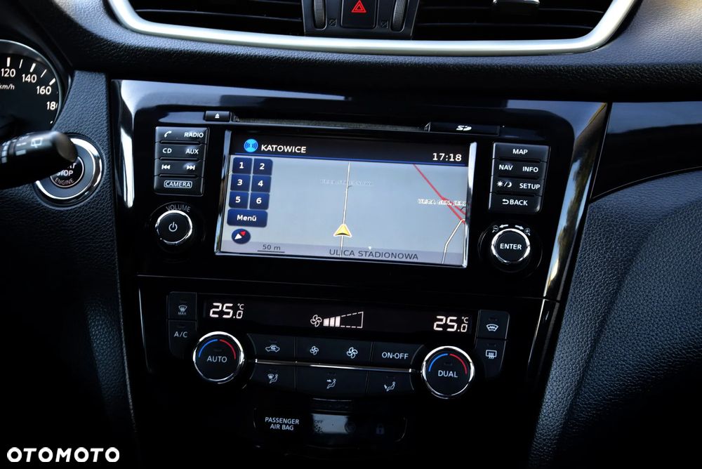 Nissan Qashqai 1.6 DIG-T Tekna - 21