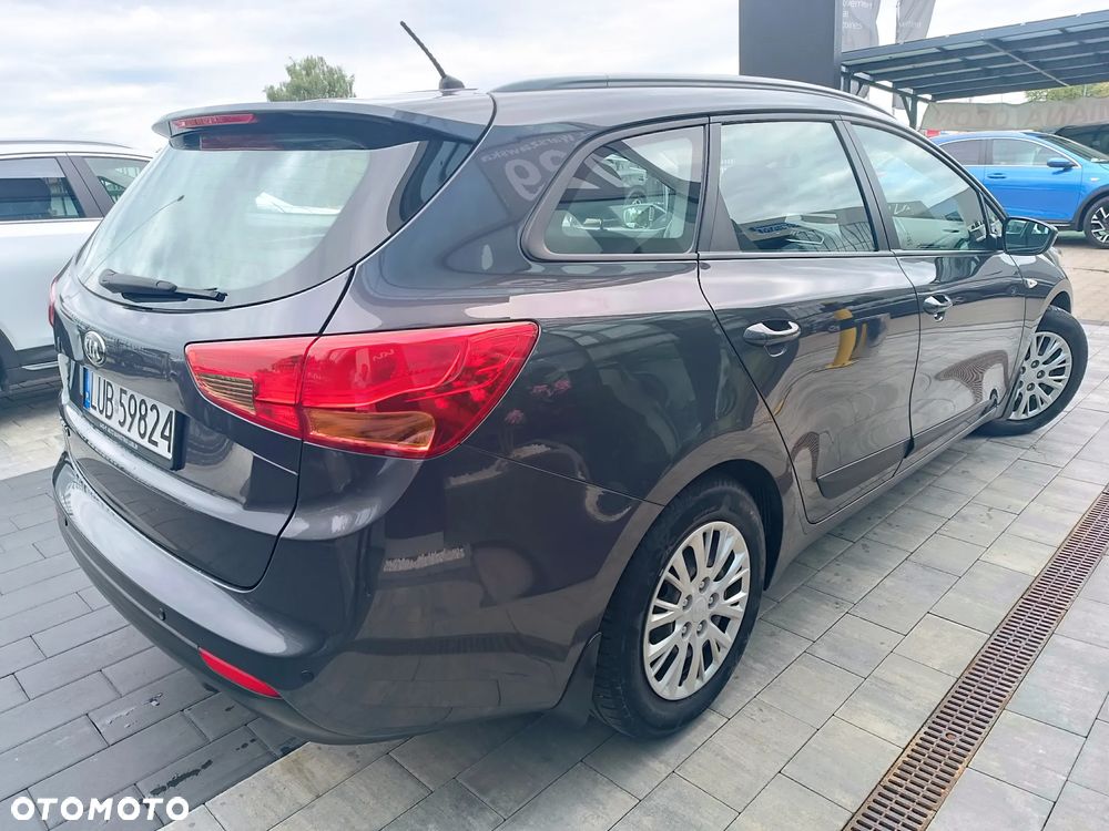 Kia Ceed - 6