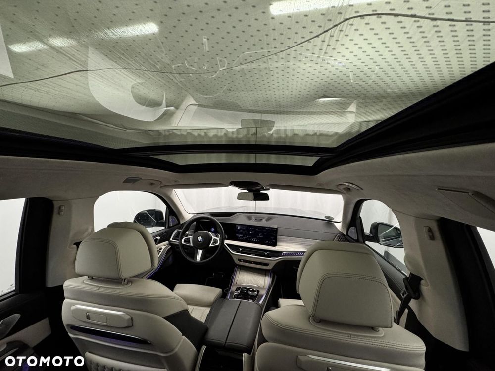 BMW X7 - 22