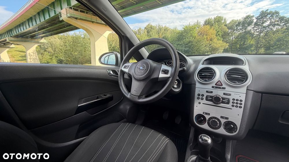 Opel Corsa 1.4 16V Color Edition - 22