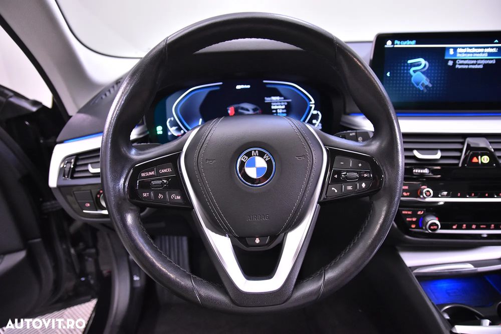 BMW Seria 5 530e xDrive AT PHEV - 16
