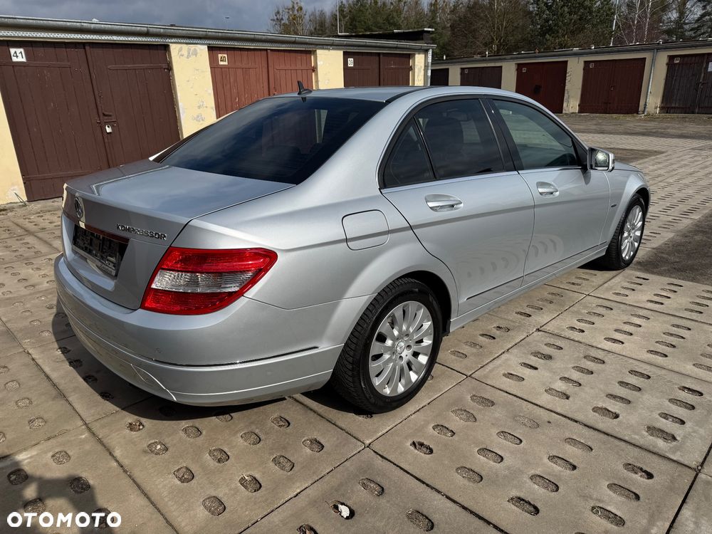 Mercedes-Benz Klasa C 200 T Kompressor Elegance - 26