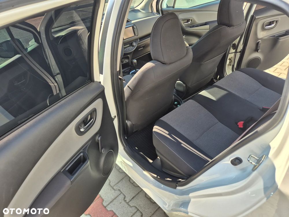 Toyota Yaris - 16