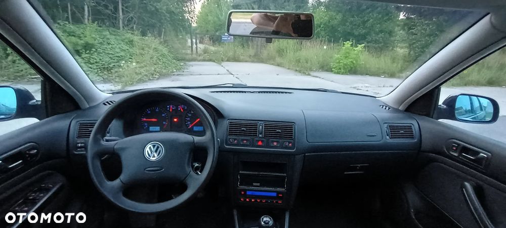 Volkswagen Golf - 13