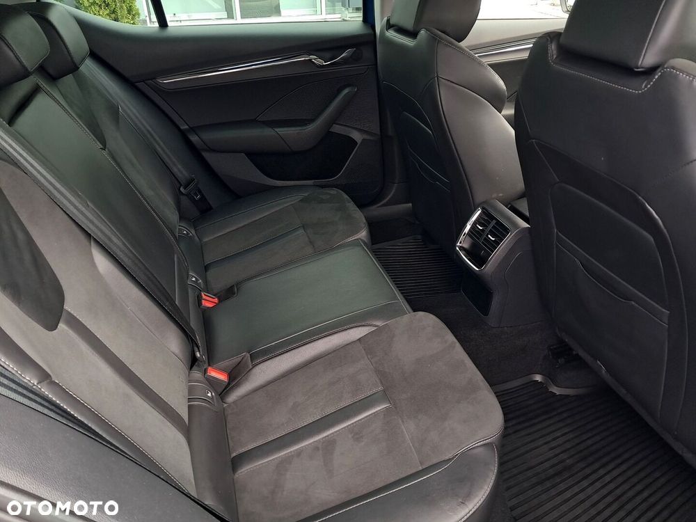 Skoda Octavia 2.0 TSI 4x4 Sportline DSG - 11
