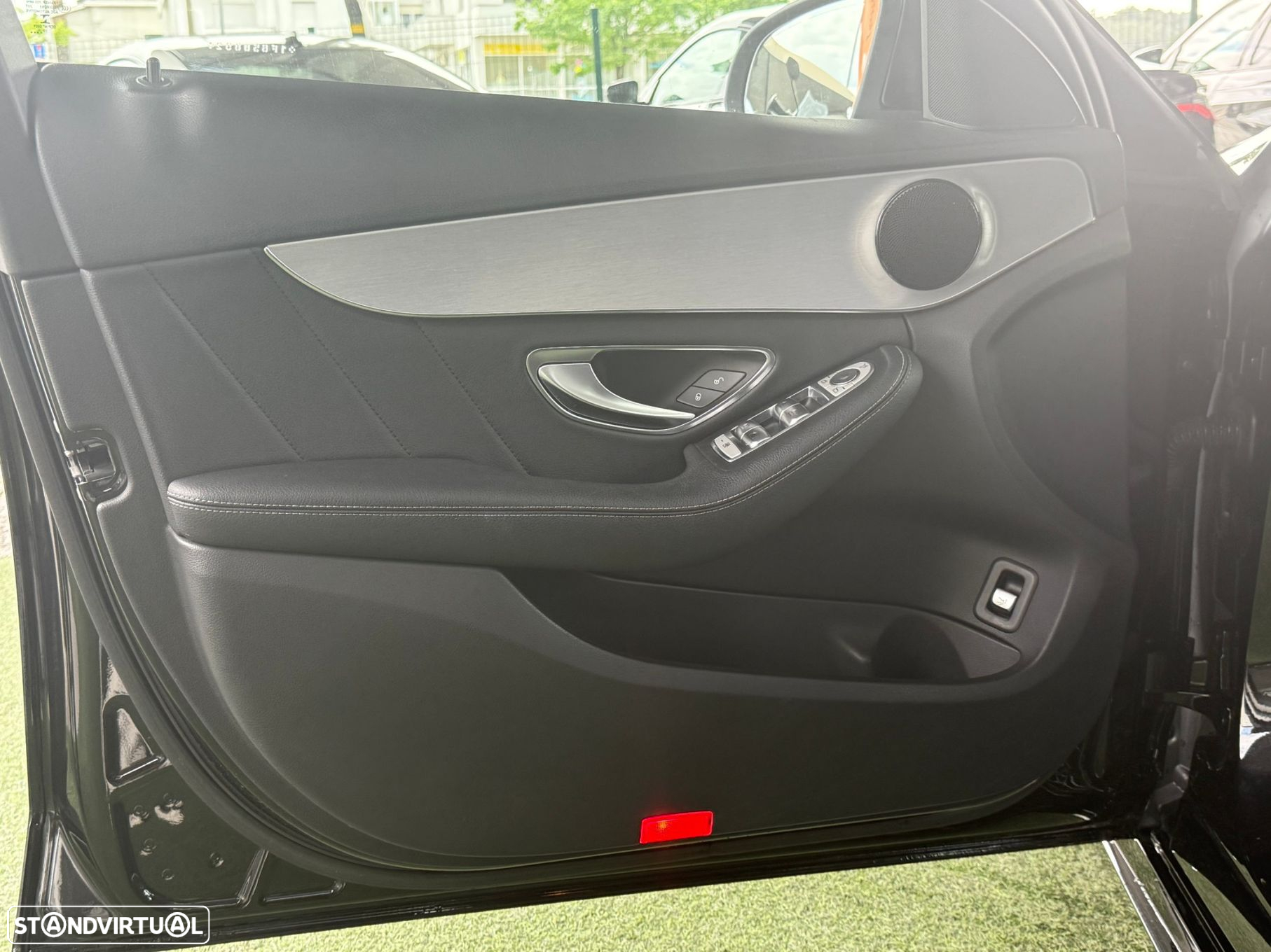 Mercedes-Benz C 180 d AMG Line - 37