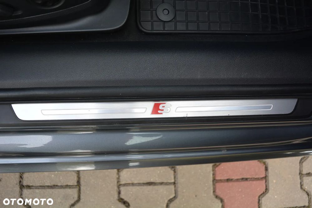 Audi A4 Avant 2.0 TDI DPF S line Sportpaket - 38