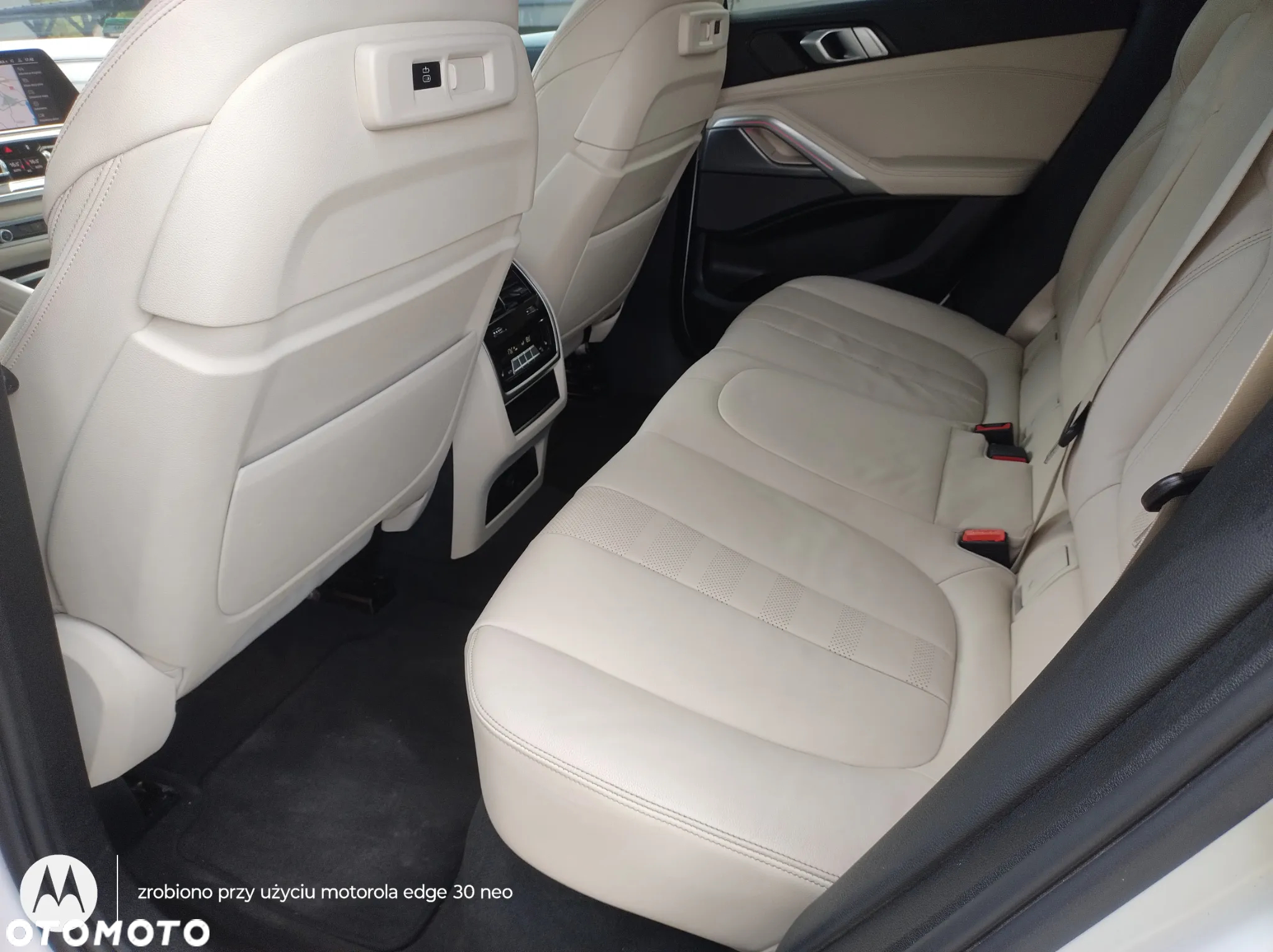 BMW X6 xDrive30d - 23