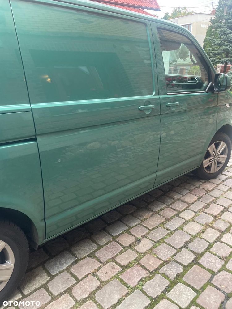 Volkswagen Transporter 2022 photo 2
