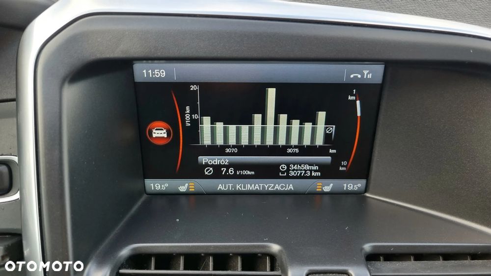 Volvo XC 60 D3 Geartronic Momentum - 33