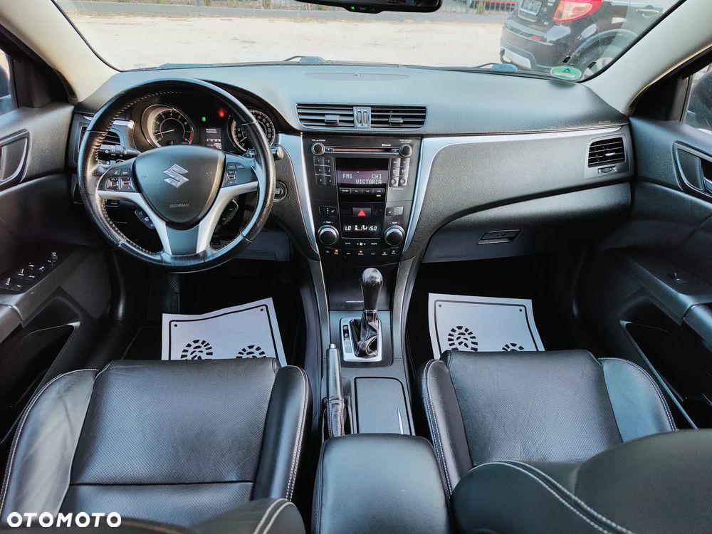 Suzuki Kizashi 2.4 4x4 CVT Sport - 7