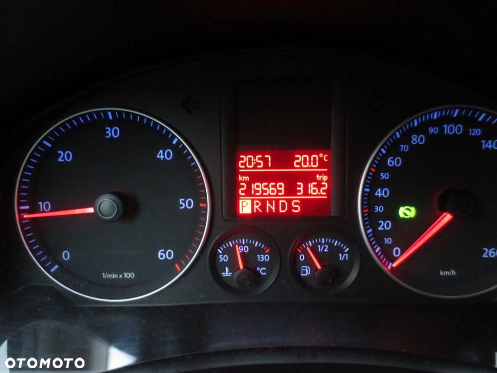 Volkswagen Golf Plus 1.9 TDI DPF Trendline DSG - 24
