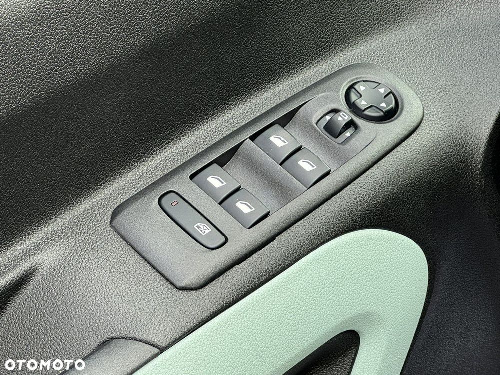 Citroën Berlingo Multispace PureTech 110 SHINE - 16