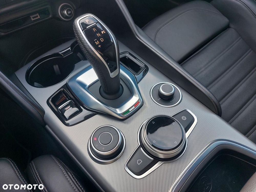 Alfa Romeo Giulia 2.0 Turbo Veloce Q4 - 20