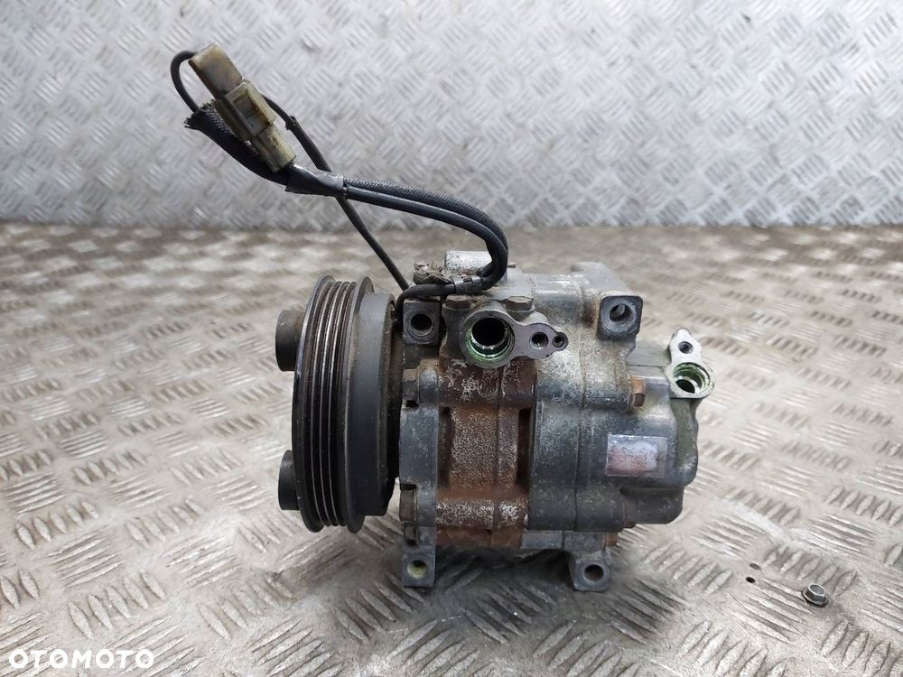 SPRĘŻARKA KOMPRESOR KLIMATYZACJI MAZDA 323F BA 1.5 16V - 1