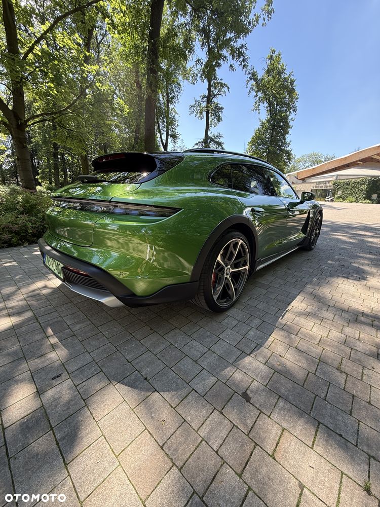 Porsche Taycan - 4